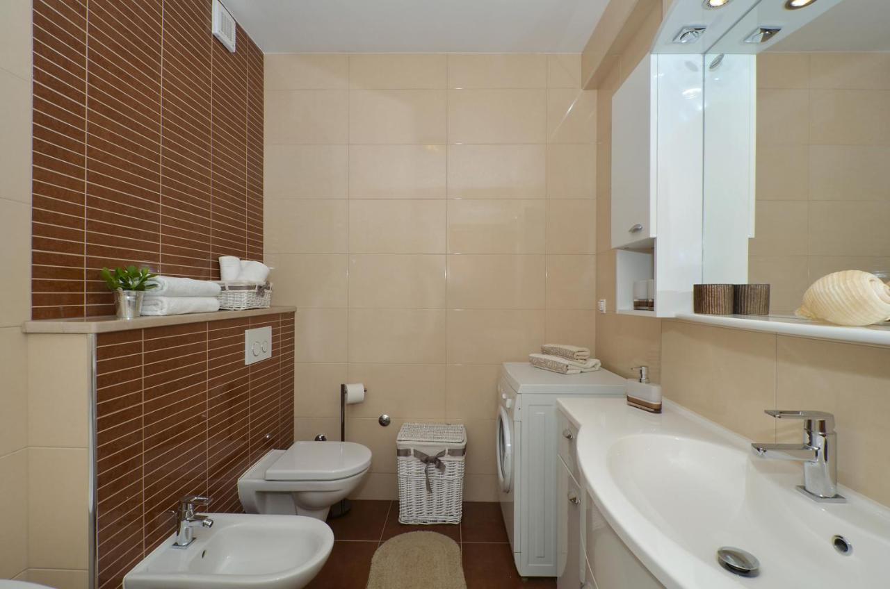 Apartmani Adela Solin Buitenkant foto