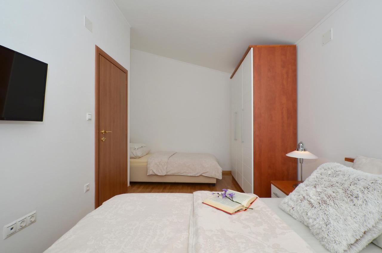 Apartmani Adela Solin Buitenkant foto