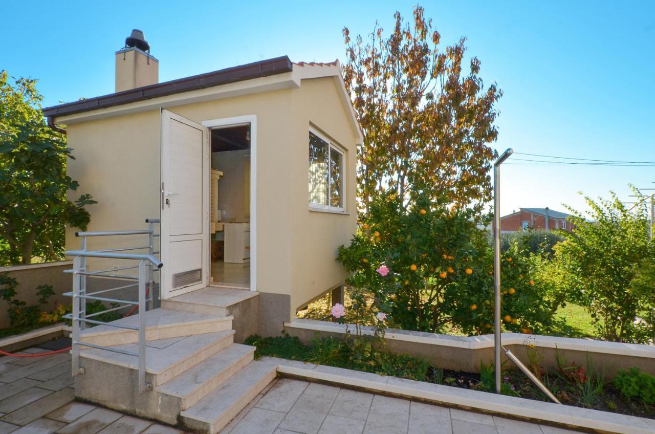 Apartmani Adela Solin Buitenkant foto