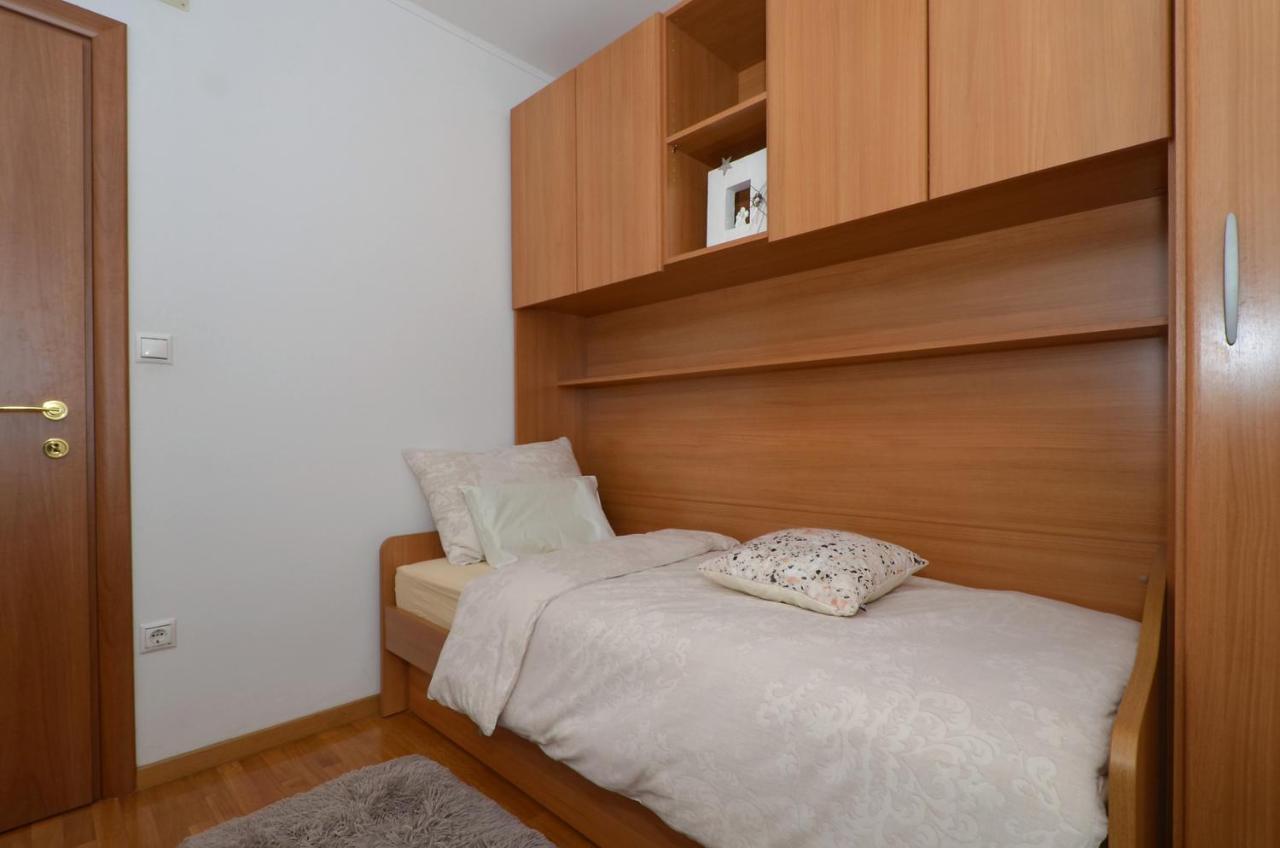 Apartmani Adela Solin Buitenkant foto