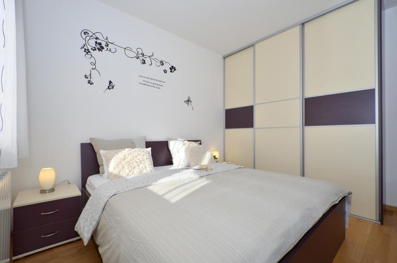 Apartmani Adela Solin Buitenkant foto